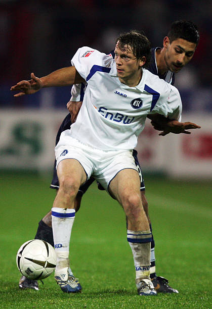 她也永不退 她也永不退