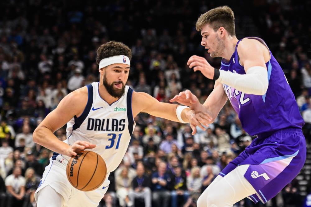 亚历山大：卡鲁索多特华莱士防守很棒 我努力不成为防守端的累赘.